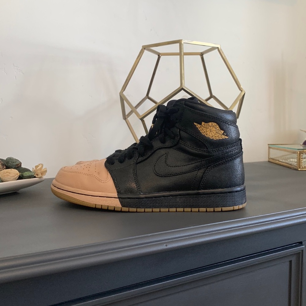 Jordan 1 Retro Tip-Toe black